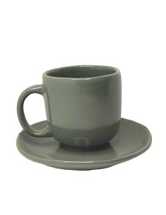 Tasse mit passender Untertasse aus grauer Keramik 2
